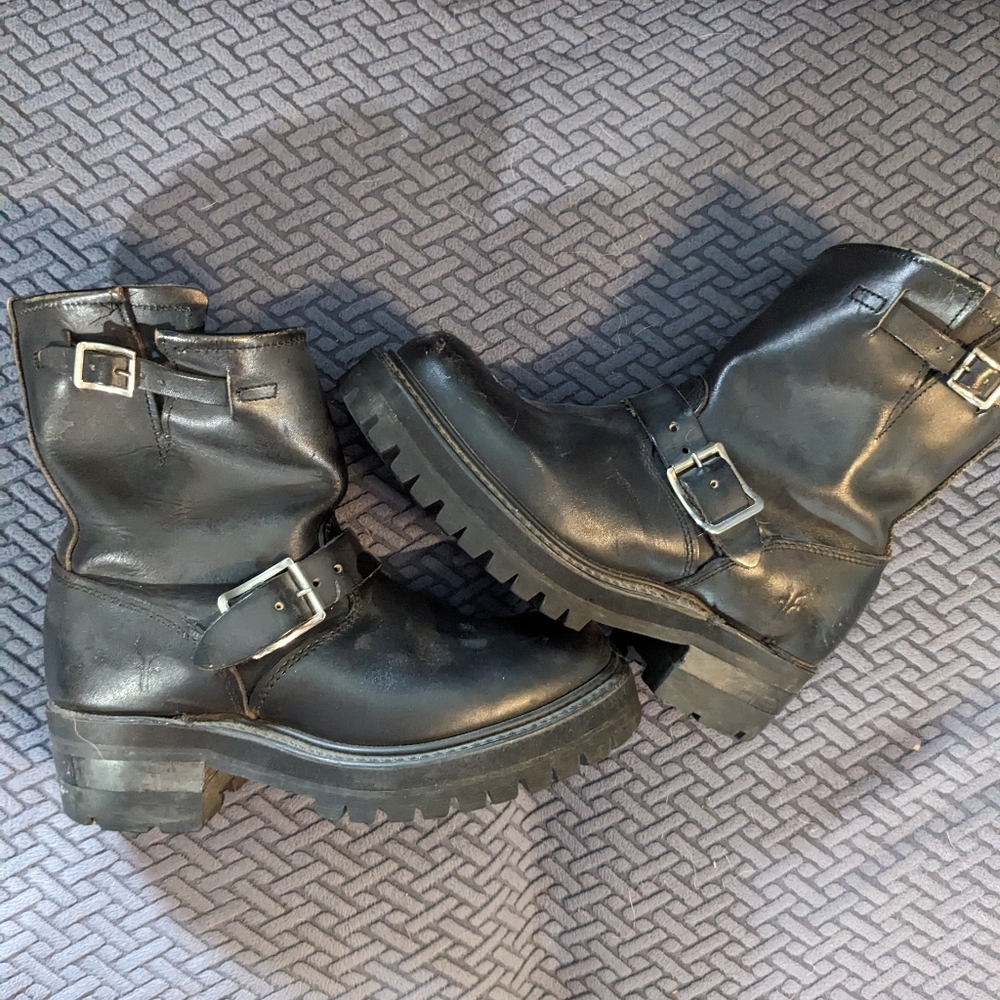 Frye boots black size 7.5 womens